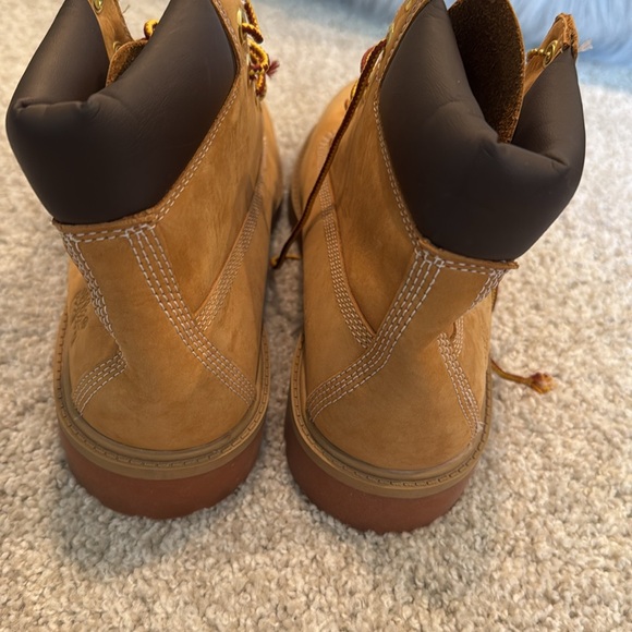 Men’s Timberland boots - Picture 3 of 4